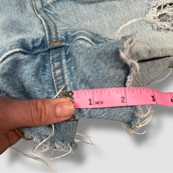 Madewell The Perfect Perfect Jean Short Size 28 Light Wash Distressed - Picture 10 of 11